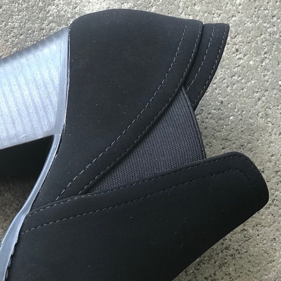 1 Left Black Deluxe Chelsea Heel Booties Size 6.5 - Picture 6 of 8